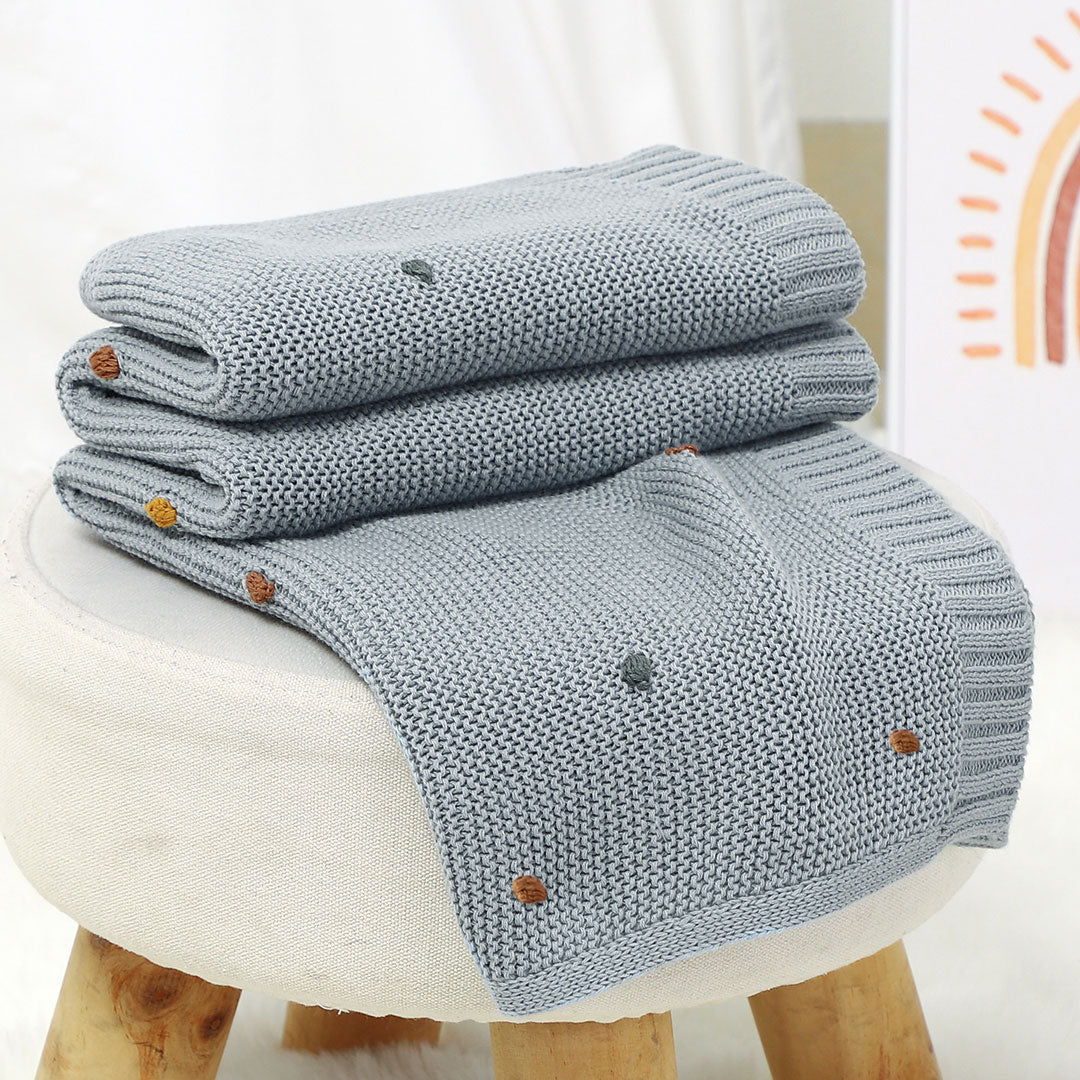 Vida Knit Baby Blanket. Size 90x70 cm folded 1
